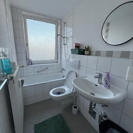 Schoene Gegenueber Bahnhof Appartement Kassel