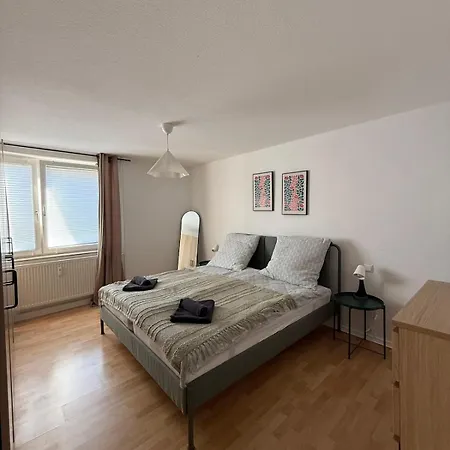 Schoene Gegenueber Bahnhof * Cassel