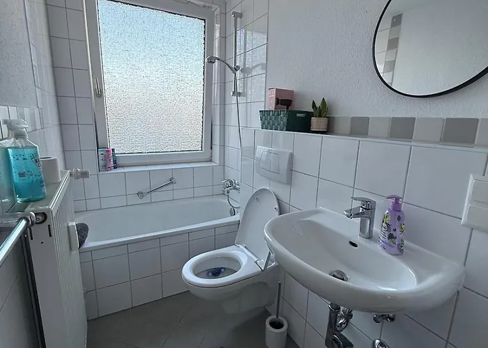 Schoene Gegenueber Bahnhof Appartement Cassel
